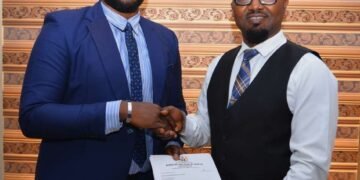Obaseki Presents Automatic Employment Letter to 1st-class Graduate of Edo University | METROWATCH