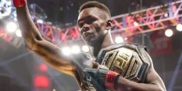 PHOTOS: Adesanya Knocks Out Pereira To Reclaim UCF Belt | METROWATCH