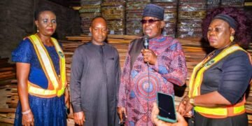 Fire Incident: Edo Govt Distributes Relief Materials to Communities in Ekpoma, Owan, Others | METROWATCH