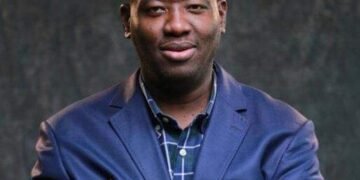 Tweeps Knock Pastor Adeboye’s Son over His Comment on Making First Million from Wristbands | METROWATCH