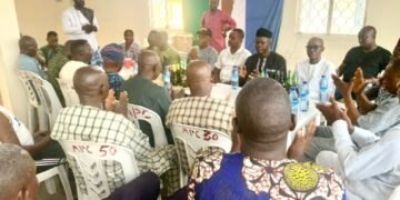 PDP Leaders, Supporters Defect to APC in Ondo | METROWATCH