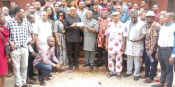 Peter Obi Donates N10m to Varsity in Anambra