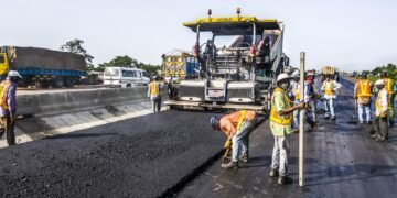 Rehabilitation: Fashola Says Lagos-Ibadan, Abuja-Kano Expressways Ready in April
