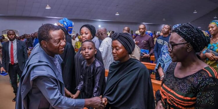 *Governor Simon Bako Lalong of Plateau State commiserating with family of late airforce spokesman, Air Commodore Wapkerem Maigida, during the wake keep for the late officer...NAF Base, Jos