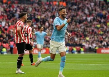 Fa Cup: Mahrez’s treble leads Man City into final | METROWATCH