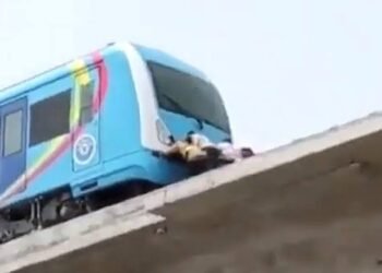 Blue Line Rail: Video Clip of People Pushing Train Doctored, Says Lagos Govt