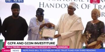 JUST IN | Tinubu gets GCFR, Nigeria’s Highest Honour, Transition Documents from Buhari | METROWATCH