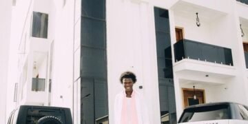 Seyi Vibez