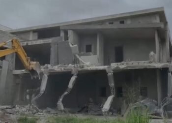 LASG seals, demolishes Banana Island buildings
