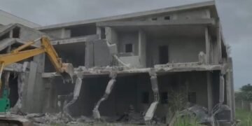 LASG seals, demolishes Banana Island buildings