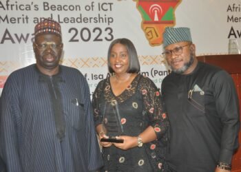 Glo Wins Big at  ‘Africa’s Beacon of ICT Excellence/Leadership Award’ | METROWATCH