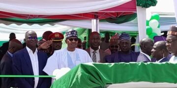 PHOTOS | Buhari Opens N9.5Bn Zuba Estate | METROWATCH