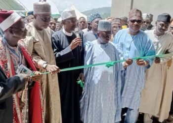PHOTOS: Buhari Unveils Multipurpose Dam In Taraba | METROWATCH