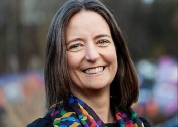 UK MP Kicks Against Barring Students From Bringing Family Over | METROWATCH