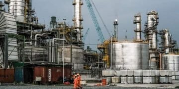 Days to Handover, Buhari to Inaugurate Dangote Refinery in Lagos May 22 | METROWATCH