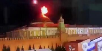 Russia Accuses Ukraine of Trying to Assassinate Putin in Drone Attack on the Kremlin | METROWATCH