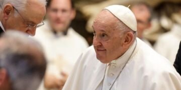 Pope Francis, 86, to Undergo Abdominal Surgery | METROWATCH