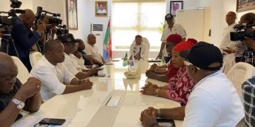 Imo Guber: Imo PDP’s Former Officers Defect to APC, Back Uzodimma | METROWATCH