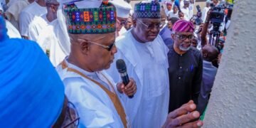 PHOTOS | Tinubu Commissions N’Assembly Central Mosque, Tasks Muslims on Humility | METROWATCH