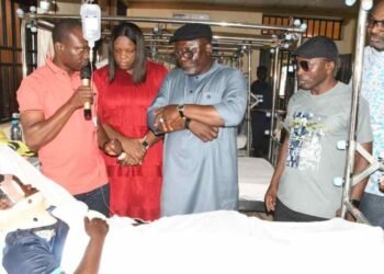 Oborevwori Visits Bayelsa Accident Victims, Sympathises With Survivors | METROWATCH