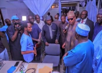 Zulum Probes Hospital Staff for Allegedly Rejecting Accident Victims | METROWATCH