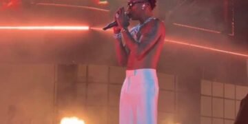 PHOTOS |  Shutdown! Wizkid is the Real Popsy- Fans Rave as Star Takes Tottenham Hotspur Stadium by Storm | METROWATCH