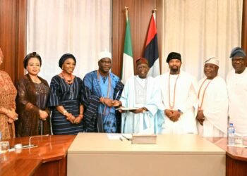 PHOTOS | Another Royalty, Olugbon of Orile-Igbon, Team, Visit Tinubu | METROWATCH