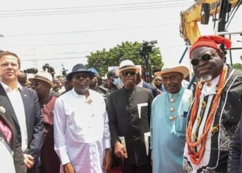 Former Governor Wike Flags off Port Harcourt Ring Road Project | METROWATCH