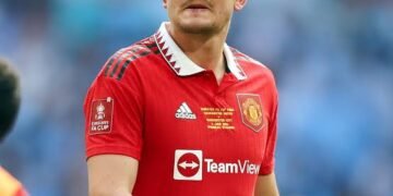 Chelsea in Shock Move to Sign Maguire | METROWATCH