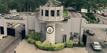 Fuel Subsidy Removal | University of Ibadan Asks Staff to Work 3 Days a Week | METROWATCH