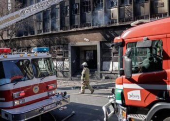 PHOTOS | Building Fire in South Africa Kills 64 | METROWATCH