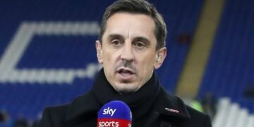 EPL | Gary Neville Issues Warning ahead of Arsenal vs Man Utd | METROWATCH