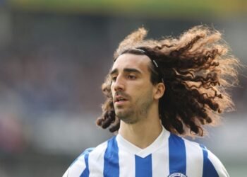 Transfer | Man Utd in Shock Move to Sign Chelsea Star | METROWATCH