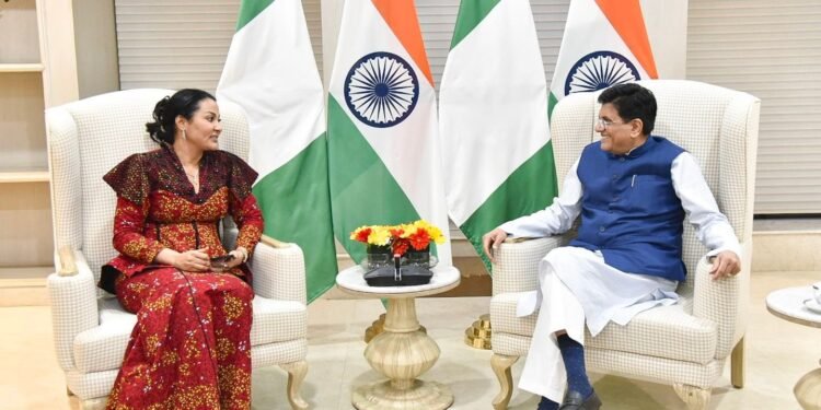 *Doris and Indian Minister of Commerce & Industry, Shri Piyush Goyal, in New Delhi