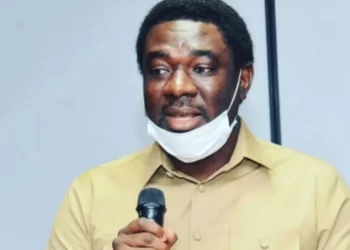 Strike | Details of Last-Minute Meeting between FG, TUC Revealed | METROWATCH