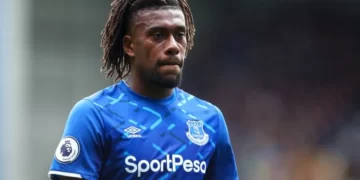 Transfer | Iwobi Completes Fulham Move | METROWATCH