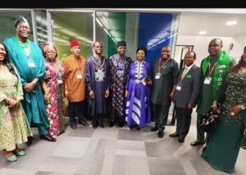 PHOTOS | Nigeria@63: London Mayor Honours Envoy, Sarafa Isola | METROWATCH