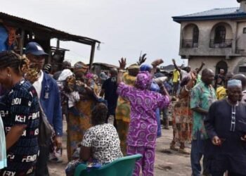 PHOTOS | Traders Rejoice as LAWMA Reopens Oyingbo, Alamutu Markets | METROWATCH
