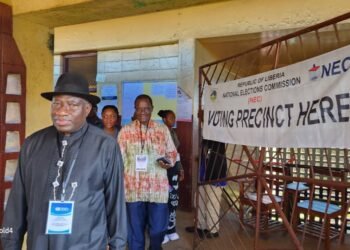 Jonathan, West African Elders Call for Calm, Patience in Liberia after Elections | METROWATCH