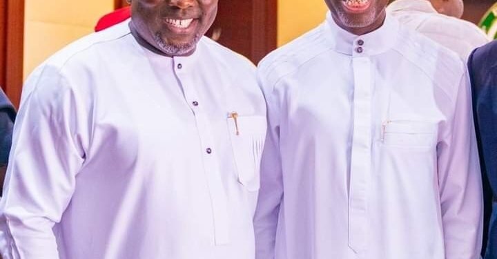 *Governor Sheriff Oborevwori (l) and his predecessor, Senator Ifeanyi Okowa (r)