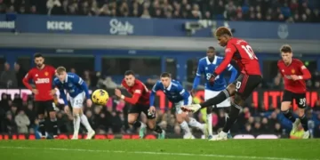 EPL | Why I Gave Rashford Penalty Kick against Everton – Bruno Fernandes | METROWATCH