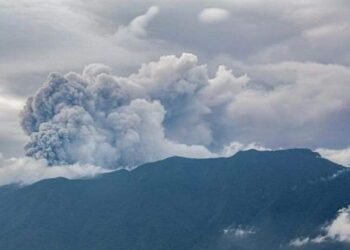 11 killed, 12 Missing in Indonesia Volcano | METROWATCH