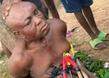 Ondo Residents Mob Suspected Serial Burglar, Suspect Lands in Hospital | METROWATCH