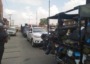 PHOTOS | Police Patrol Lagos Roads, Assure Residents of Safety | METROWATCH