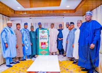PHOTOS | Buhari Hosts Former Cabinet Members in Daura | METROWATCH
