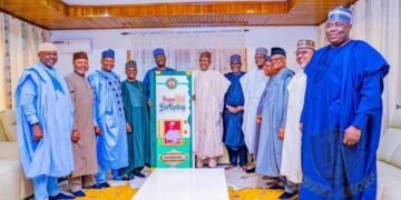 PHOTOS | Buhari Hosts Former Cabinet Members in Daura | METROWATCH