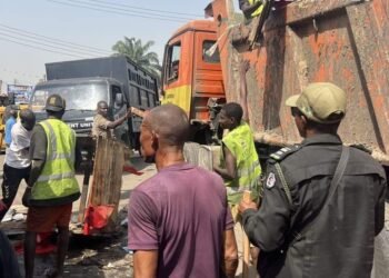 PHOTOS | Lagos Demolishes Illegal Structures around Schools | METROWATCH