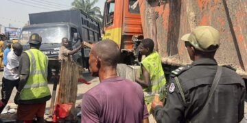 PHOTOS | Lagos Demolishes Illegal Structures around Schools | METROWATCH