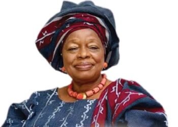 Abiodun, Amosun, Others Pay Tributes as Alaba Lawson is Buried | METROWATCH