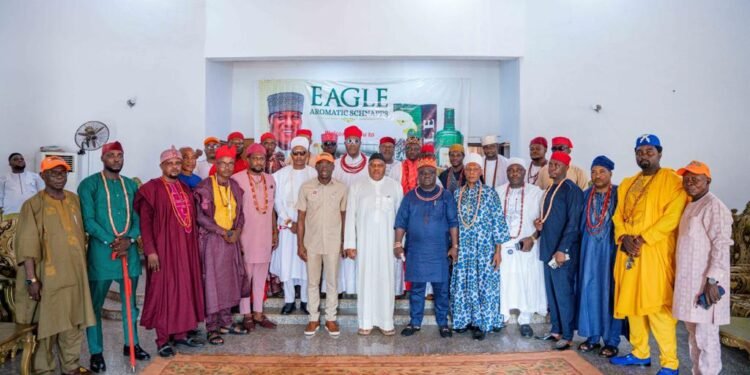 •Philip Shaibu (m) with the Esan Traditional Rulers, Wednesday.
